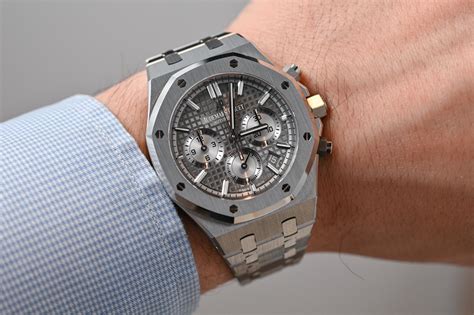 audemars piguet royal oak chrono peso|royal oak selfwinding mm price.